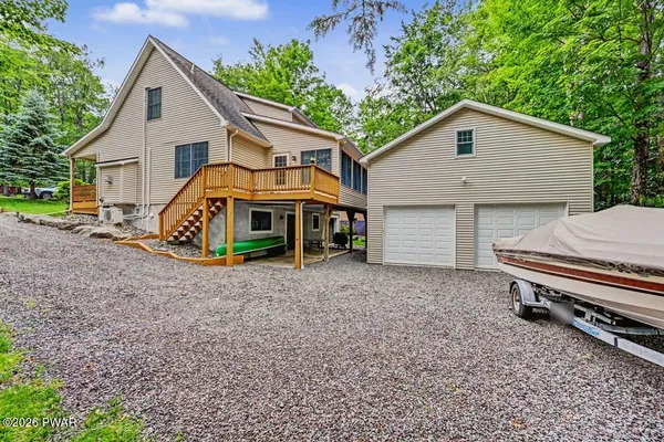$525,000 | 1079 Indian Drive, Lake Ariel, PA 18436