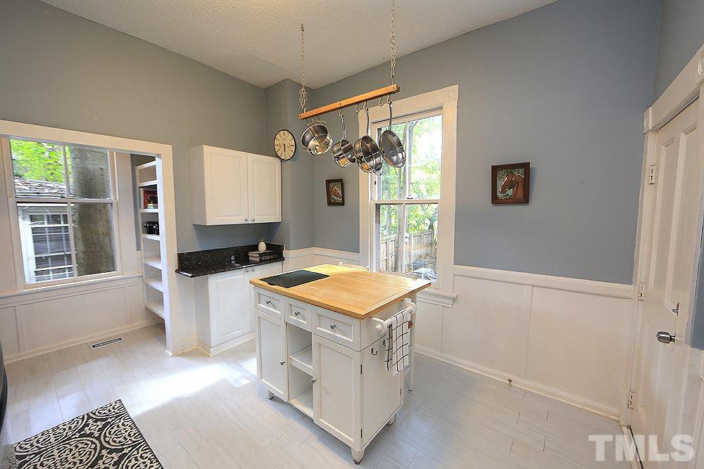 308 Linden Avenue Raleigh, NC 27601 - Photo 12 of 24
