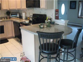 18 Quiet Road Levittown, PA 19057 - Photo 4 of 12 Kitchen