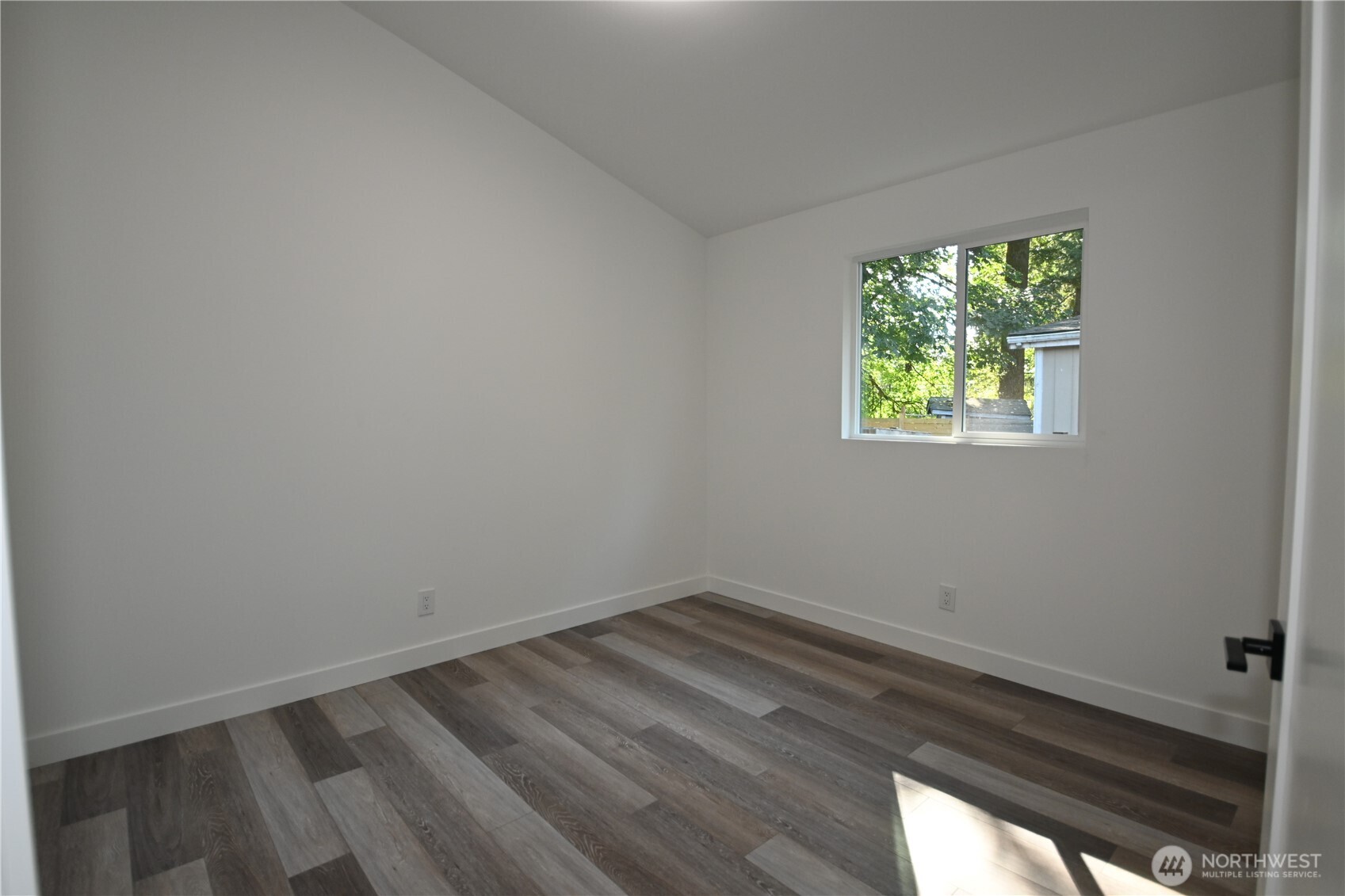 36010 State Route 2, Unit 2 Sultan, WA 98294 - Photo 14 of 28 a room with a window