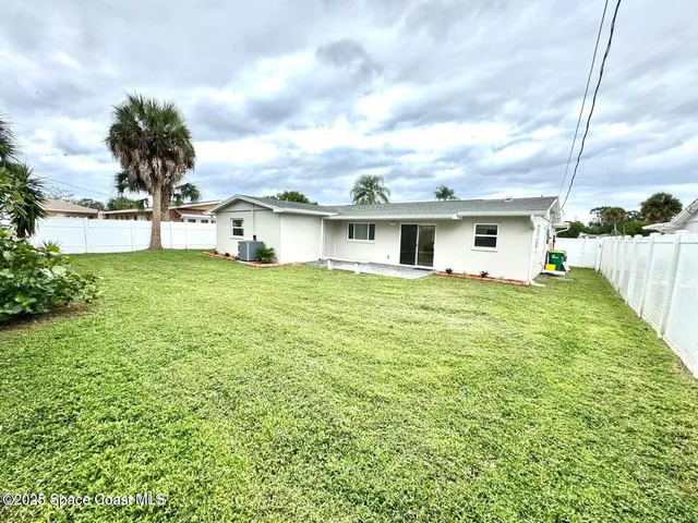 $2,100 | 789 Walnut Drive, Melbourne, FL 32935