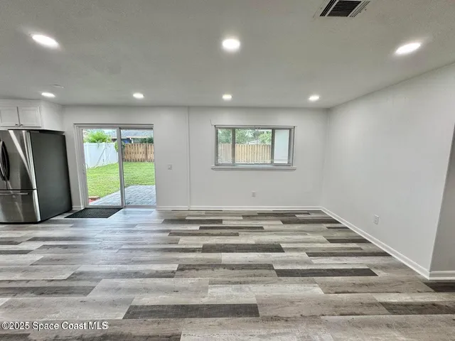 $2,100 | 789 Walnut Drive, Melbourne, FL 32935