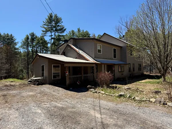 $150,000 | 1849 Glens Falls Mountain Road, Lake Luzerne, NY 12846