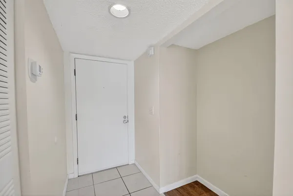 $330,000 | 20 Camden Lane, Boynton Beach, FL 33426