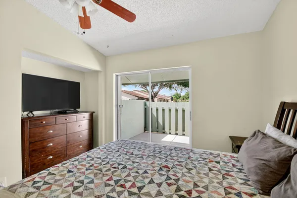 $330,000 | 20 Camden Lane, Boynton Beach, FL 33426