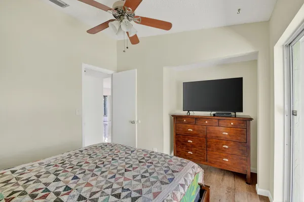 $330,000 | 20 Camden Lane, Boynton Beach, FL 33426