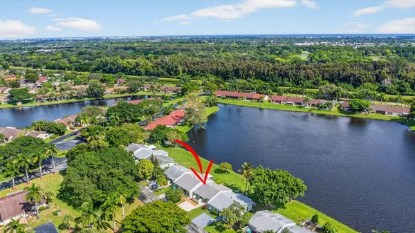 $330,000 | 20 Camden Lane, Boynton Beach, FL 33426