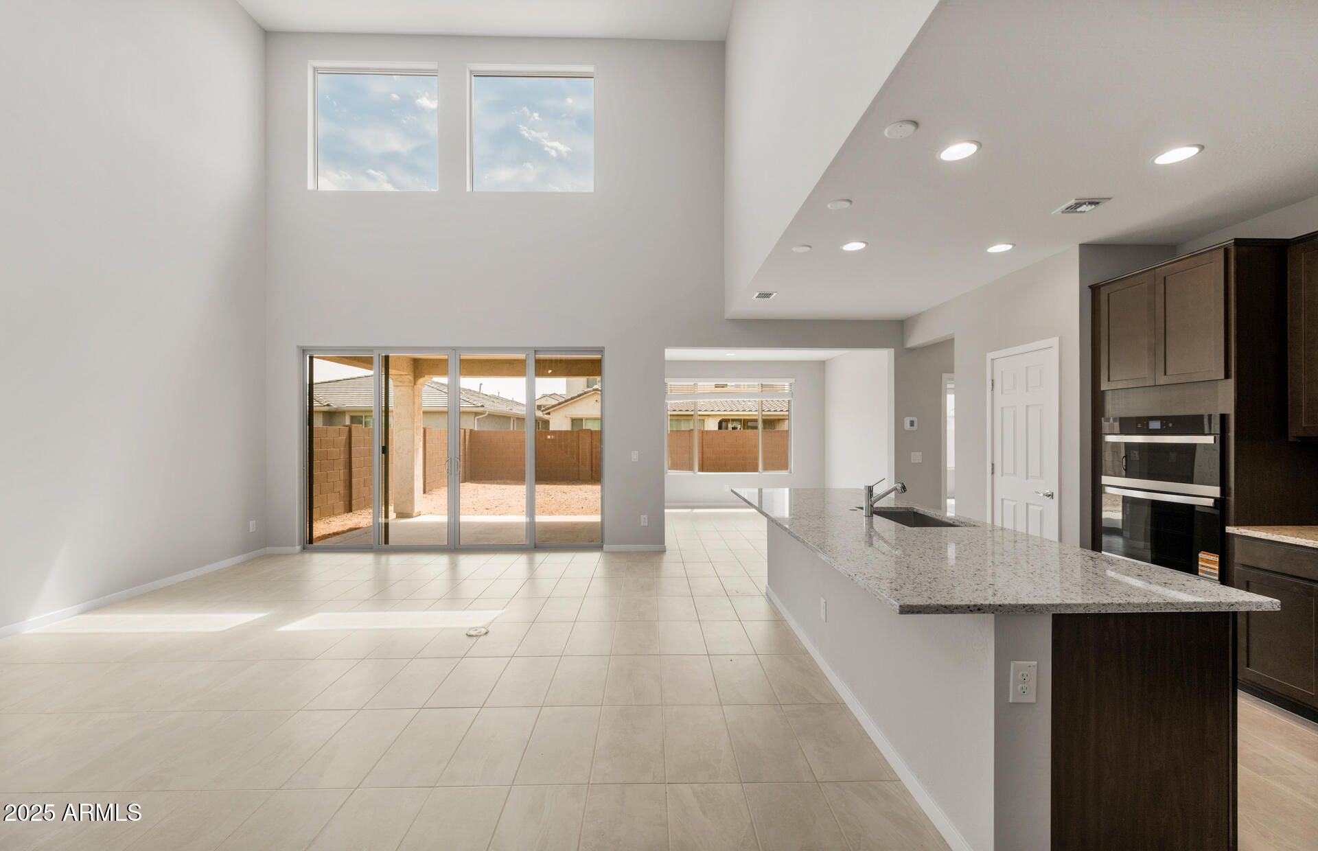 1465 West Treasure Trail Apache Junction, AZ 85120 - Photo 7 of 33 Gathering Room/Kitchen/Cafe