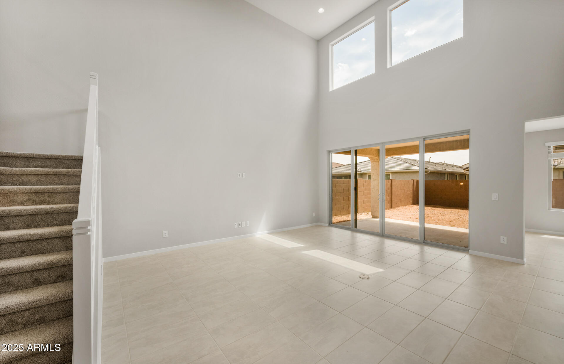 1465 West Treasure Trail Apache Junction, AZ 85120 - Photo 8 of 33 Gathering Room