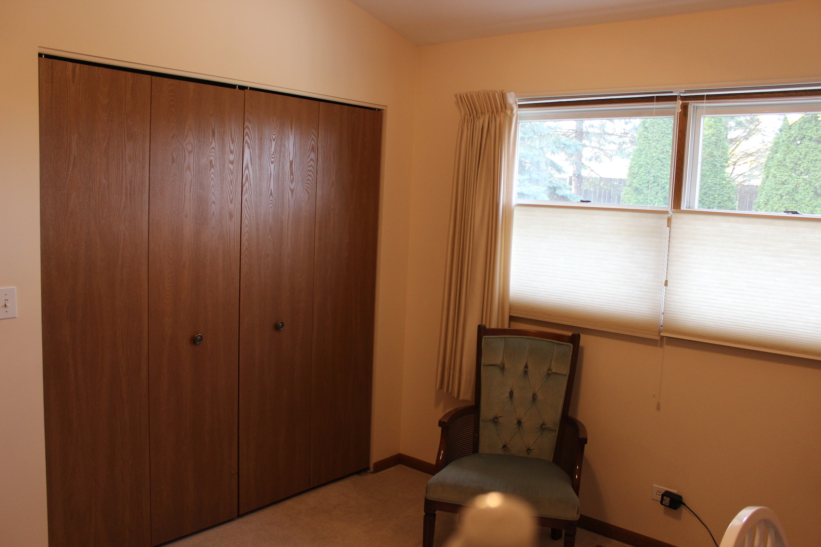 737 Alice Place Elgin, IL 60123 - Photo 15 of 28 a view of an entryway