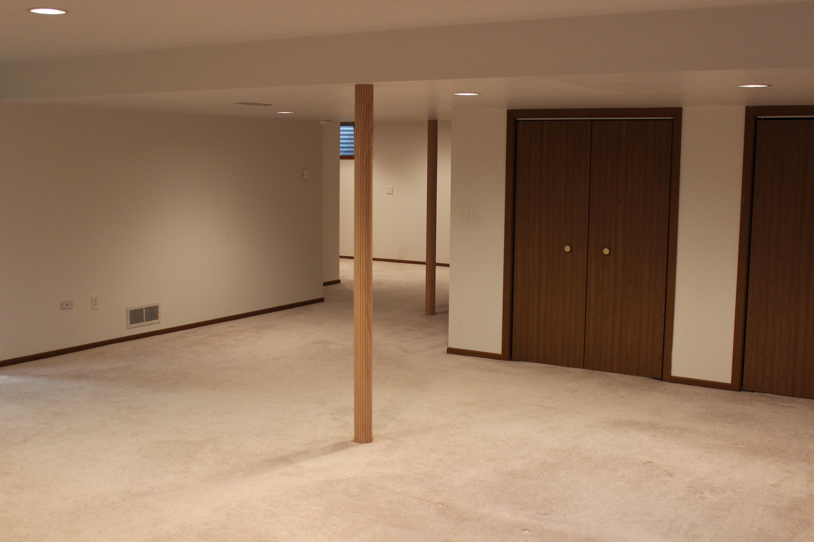 737 Alice Place Elgin, IL 60123 - Photo 17 of 28 an empty room with closet area