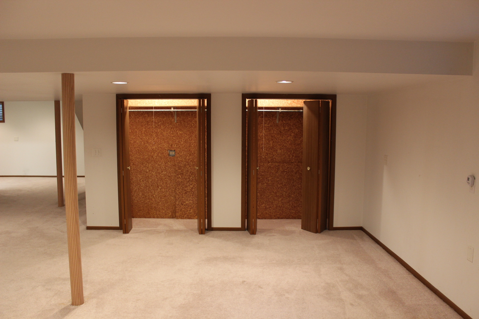 737 Alice Place Elgin, IL 60123 - Photo 19 of 28 a view of an empty room