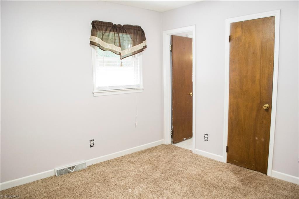 433 Cambridge Road Lexington, NC 27292 - Photo 17 of 30 Gallery Image 17
