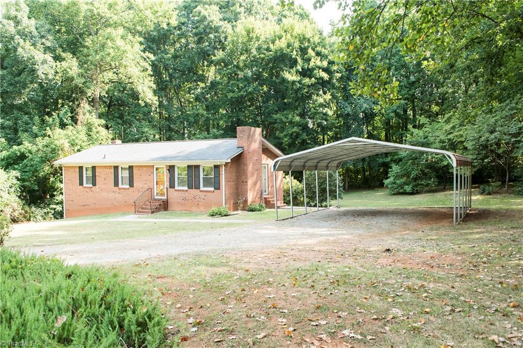 433 Cambridge Road Lexington, NC 27292 - Photo 3 of 30 Gallery Image 3