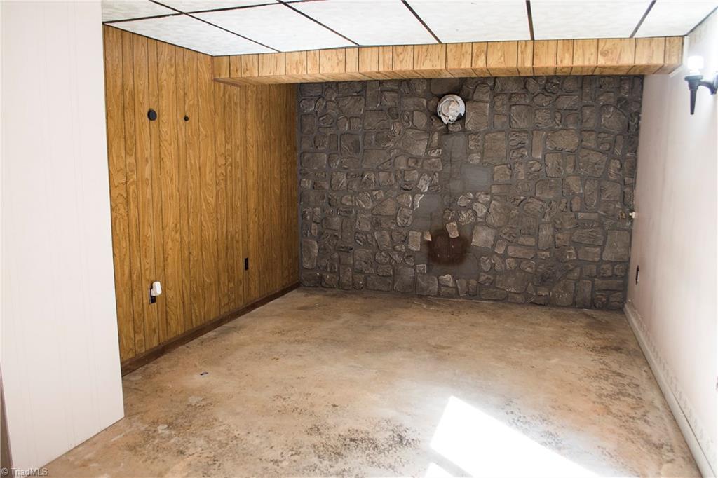 433 Cambridge Road Lexington, NC 27292 - Photo 22 of 30 Gallery Image 22