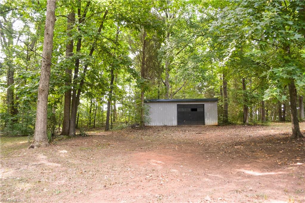 433 Cambridge Road Lexington, NC 27292 - Photo 27 of 30 Gallery Image 27