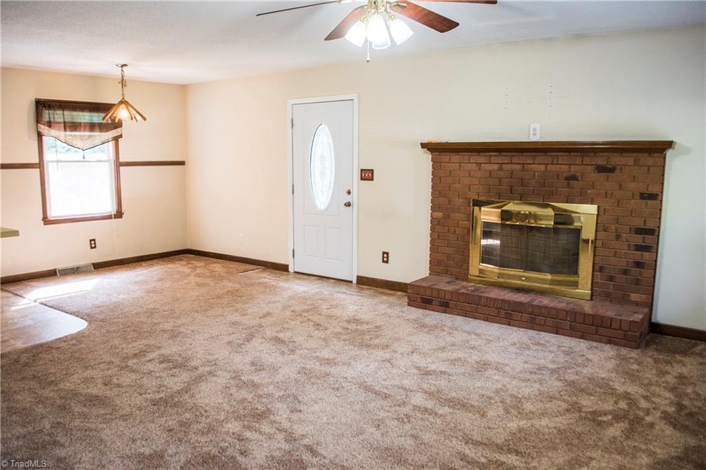433 Cambridge Road Lexington, NC 27292 - Photo 4 of 30 Gallery Image 4