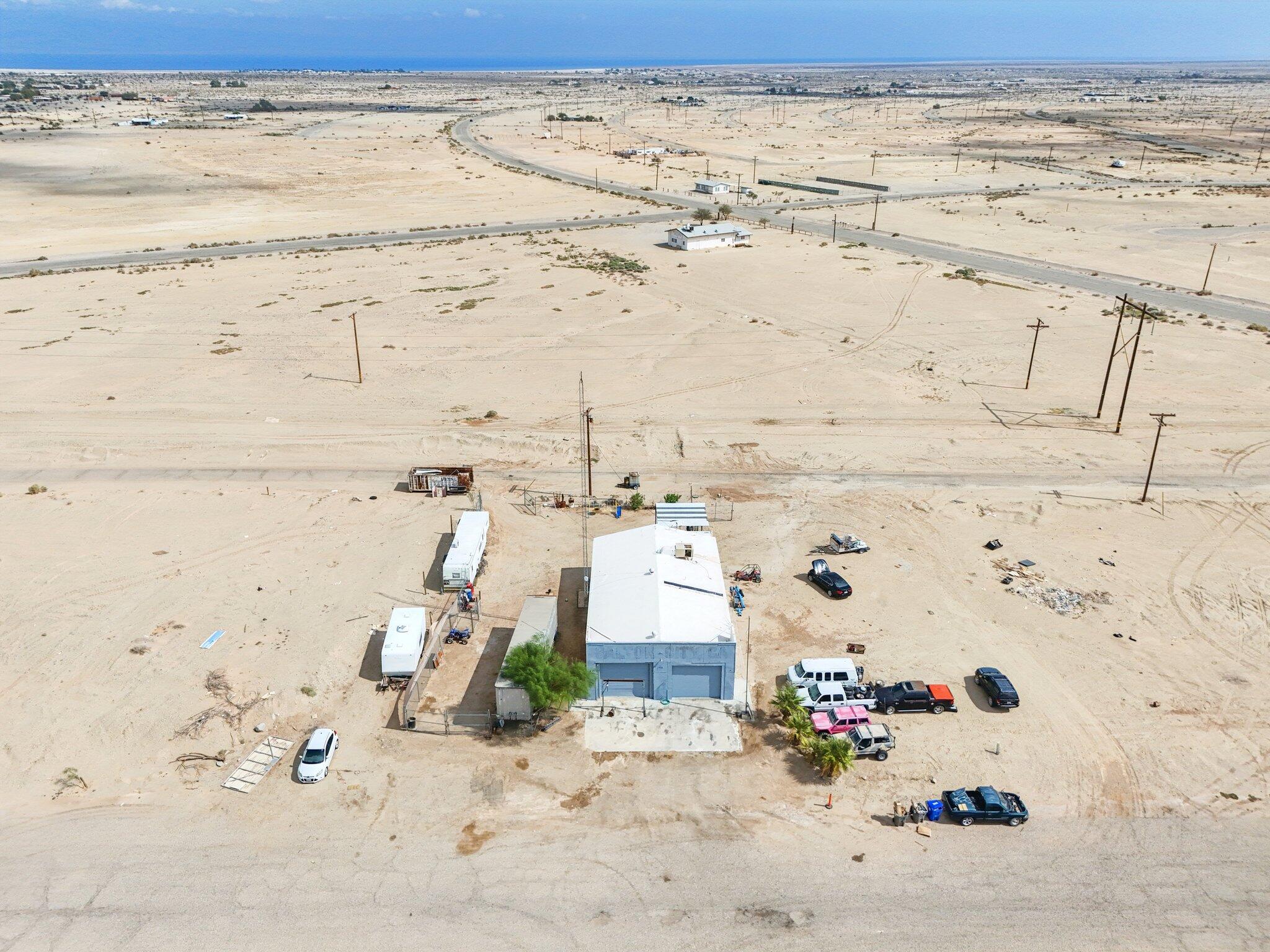 2154 Riviera Circle Thermal, CA 92274 - Photo 39 of 43 a view of beach and ocean
