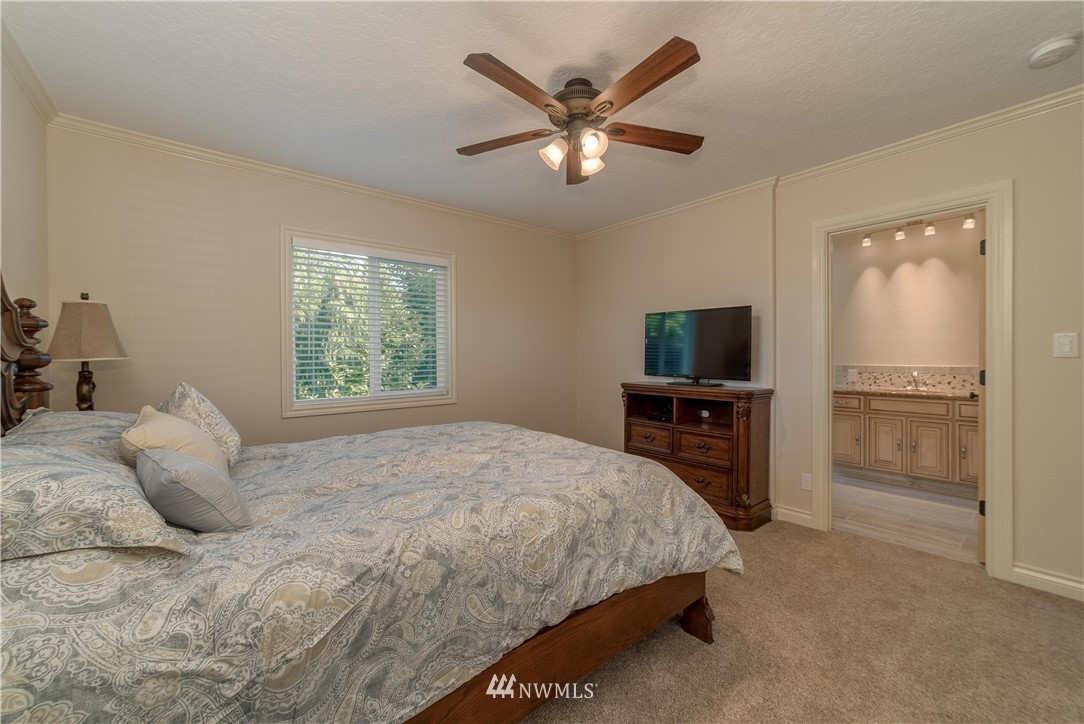 3311 Columbia Heights Road Longview, WA 98632 - Photo 10 of 26 Gallery Image 10