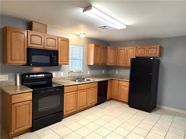 $1,700 | 6614 Bellaire Drive, New Orleans, LA 70124