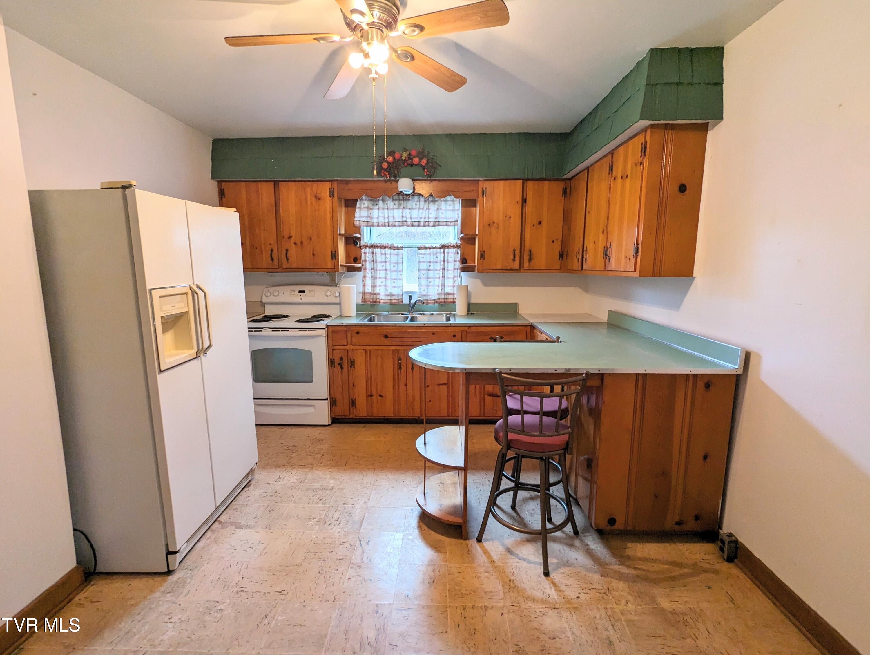 1544 Compton And Combs Road Honaker, VA 24260 - Photo 15 of 33 1000009704