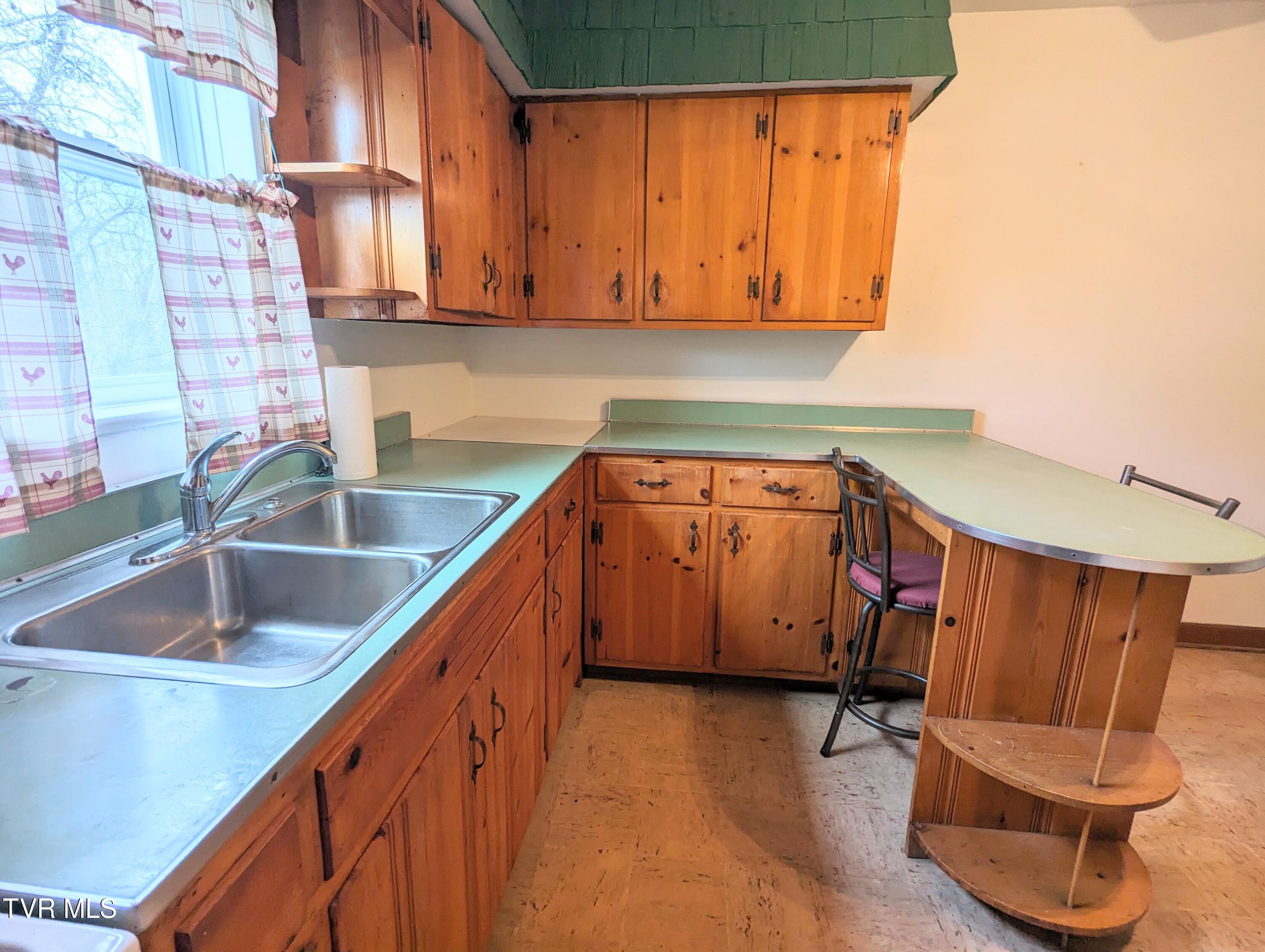1544 Compton And Combs Road Honaker, VA 24260 - Photo 18 of 33 1000009707