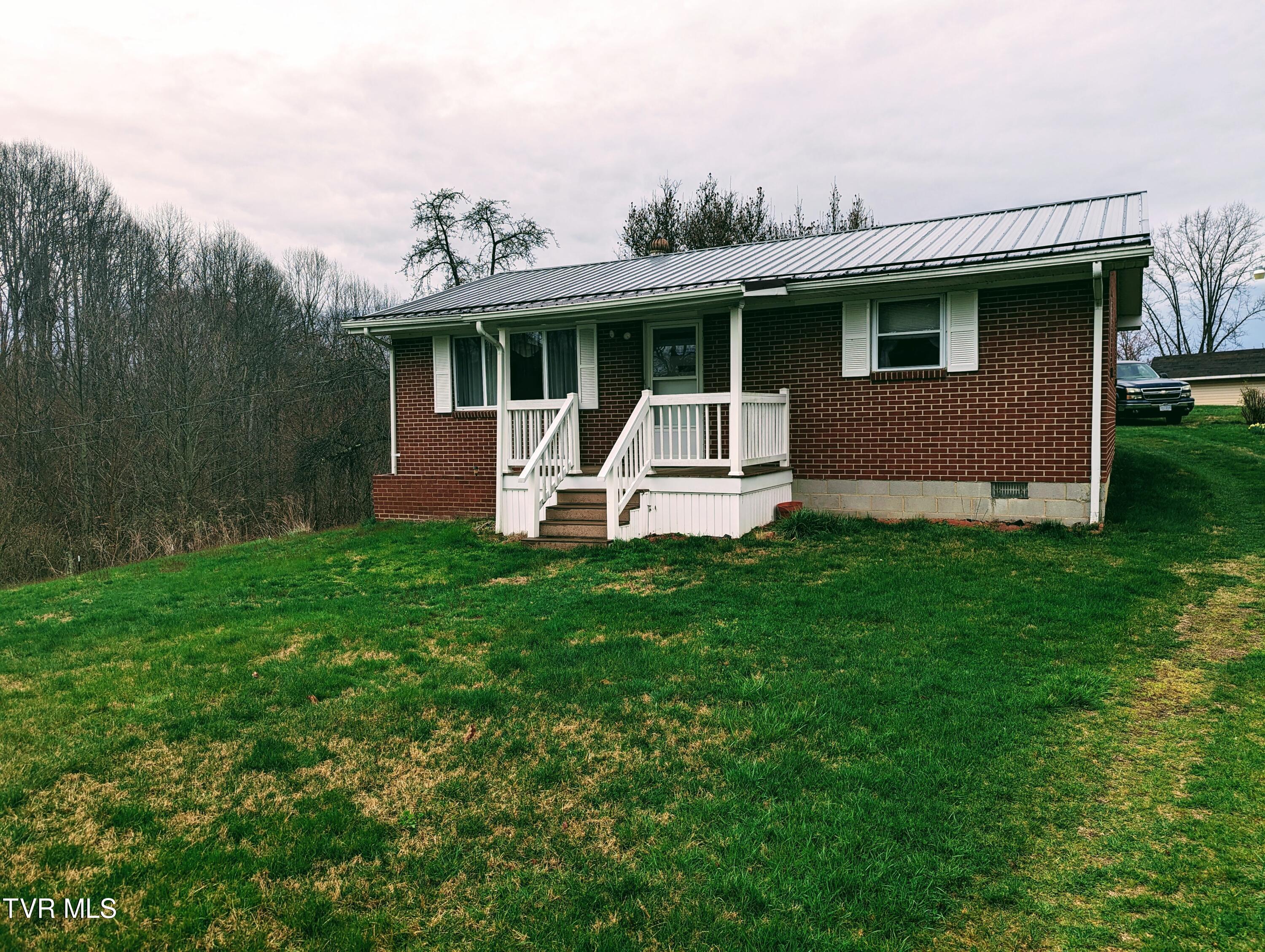 1544 Compton And Combs Road Honaker, VA 24260 - Photo 2 of 33 1000009693