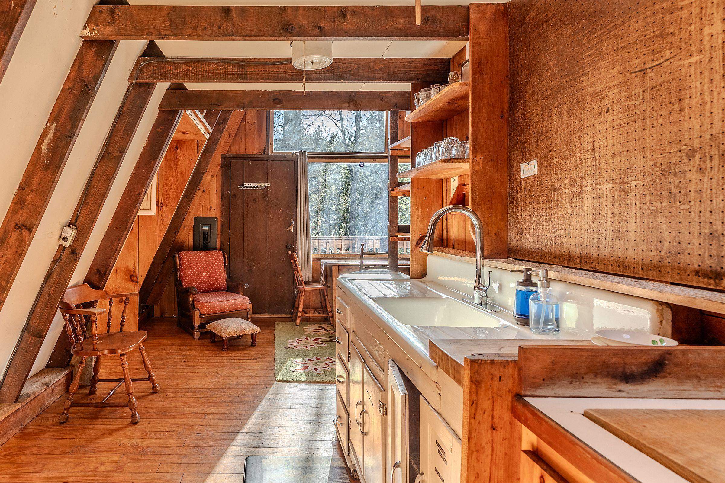 4410 Pikes Falls Road Jamaica, VT 05343 - Photo 16 of 46