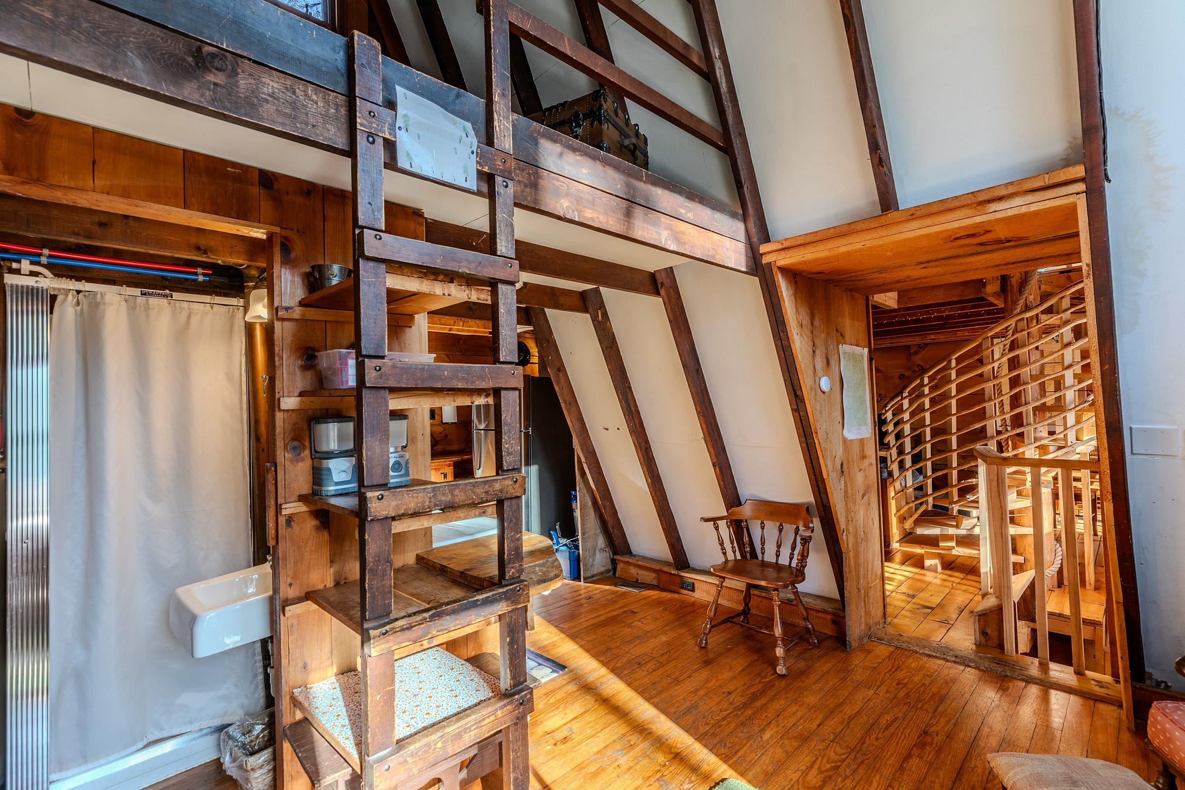 4410 Pikes Falls Road Jamaica, VT 05343 - Photo 20 of 46