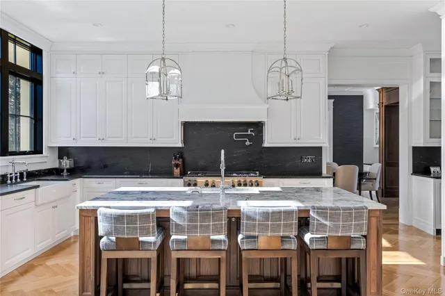 $8,750,000 | 30 Woodacres Road, Glen Head, NY 11545