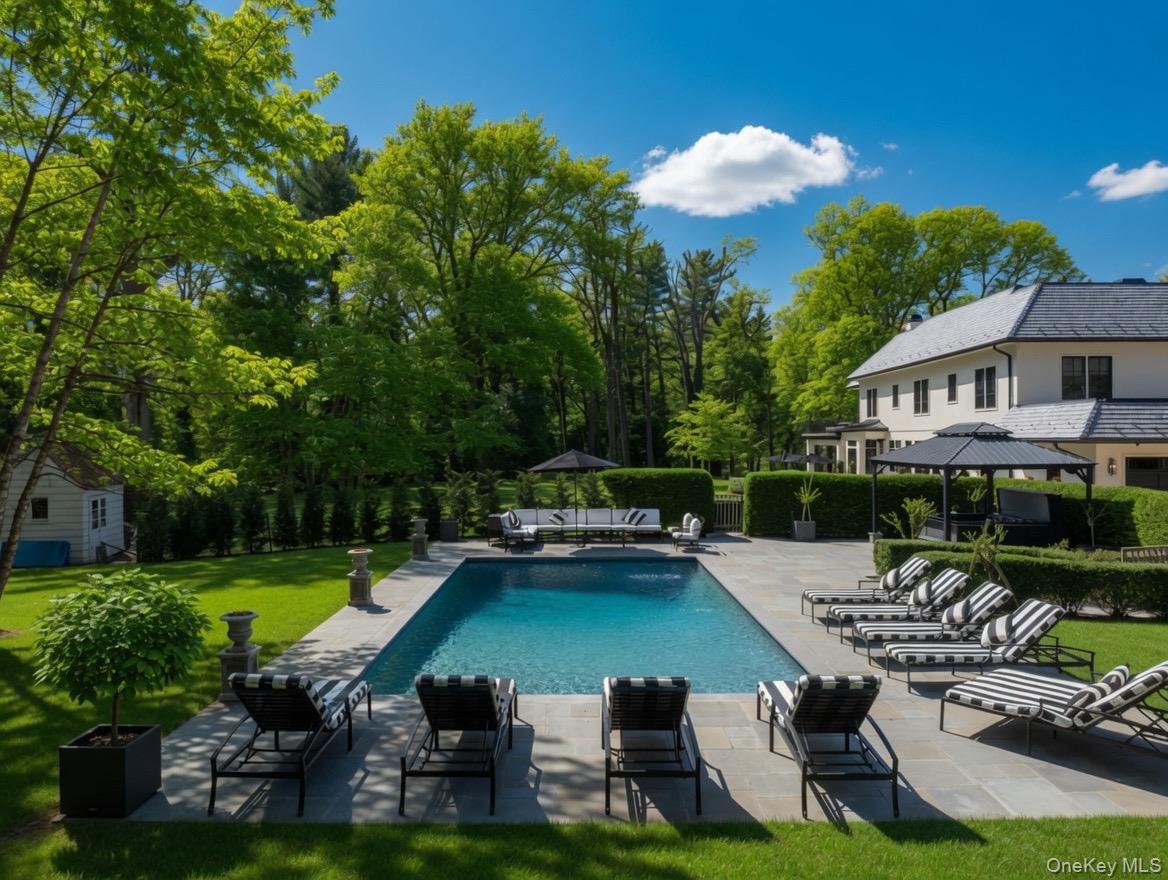 30 Woodacres Road Glen Head, NY 11545 - Photo 2 of 37
