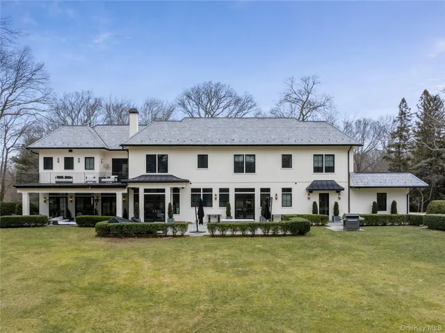 $8,750,000 | 30 Woodacres Road, Glen Head, NY 11545