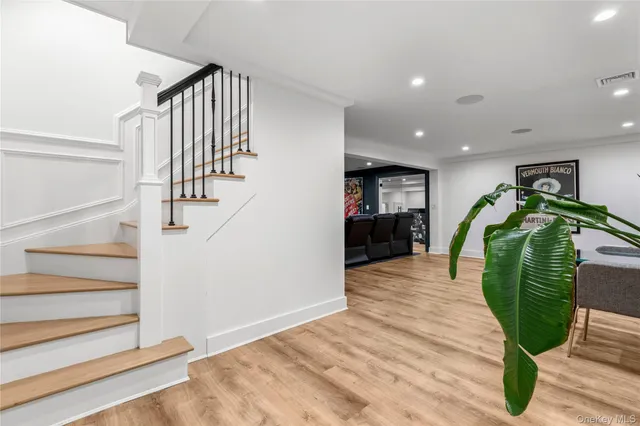 $8,750,000 | 30 Woodacres Road, Glen Head, NY 11545