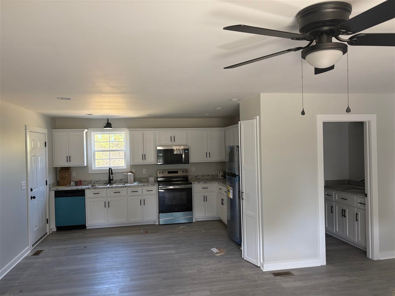 2060 Maple Grove Church Road Adolphus, KY 42120 - Photo 2 of 5 Gallery Image 2