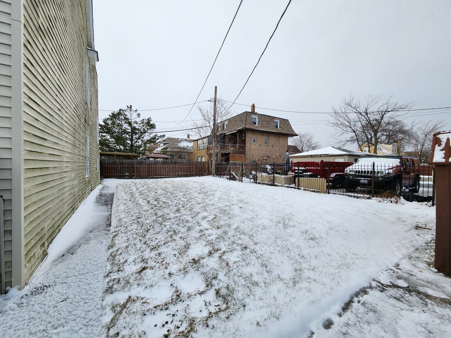 2632 Ridgeland Avenue Berwyn, IL 60402 - Photo 4 of 17