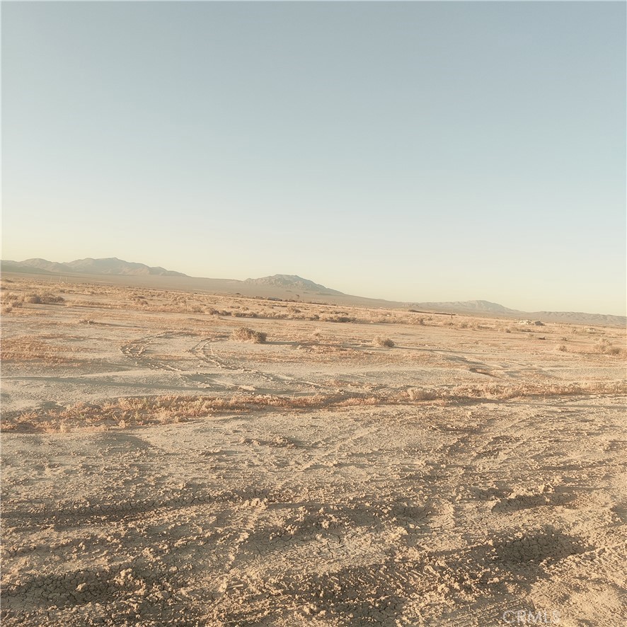 0 Post Office Road Lucerne Valley, CA 92356 - Photo 4 of 4 a view of an ocean