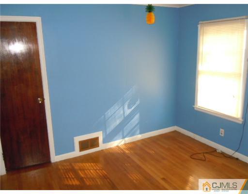 61 Lancaster Road Colonia, NJ 07067 - Photo 9 of 12 Gallery Image 9