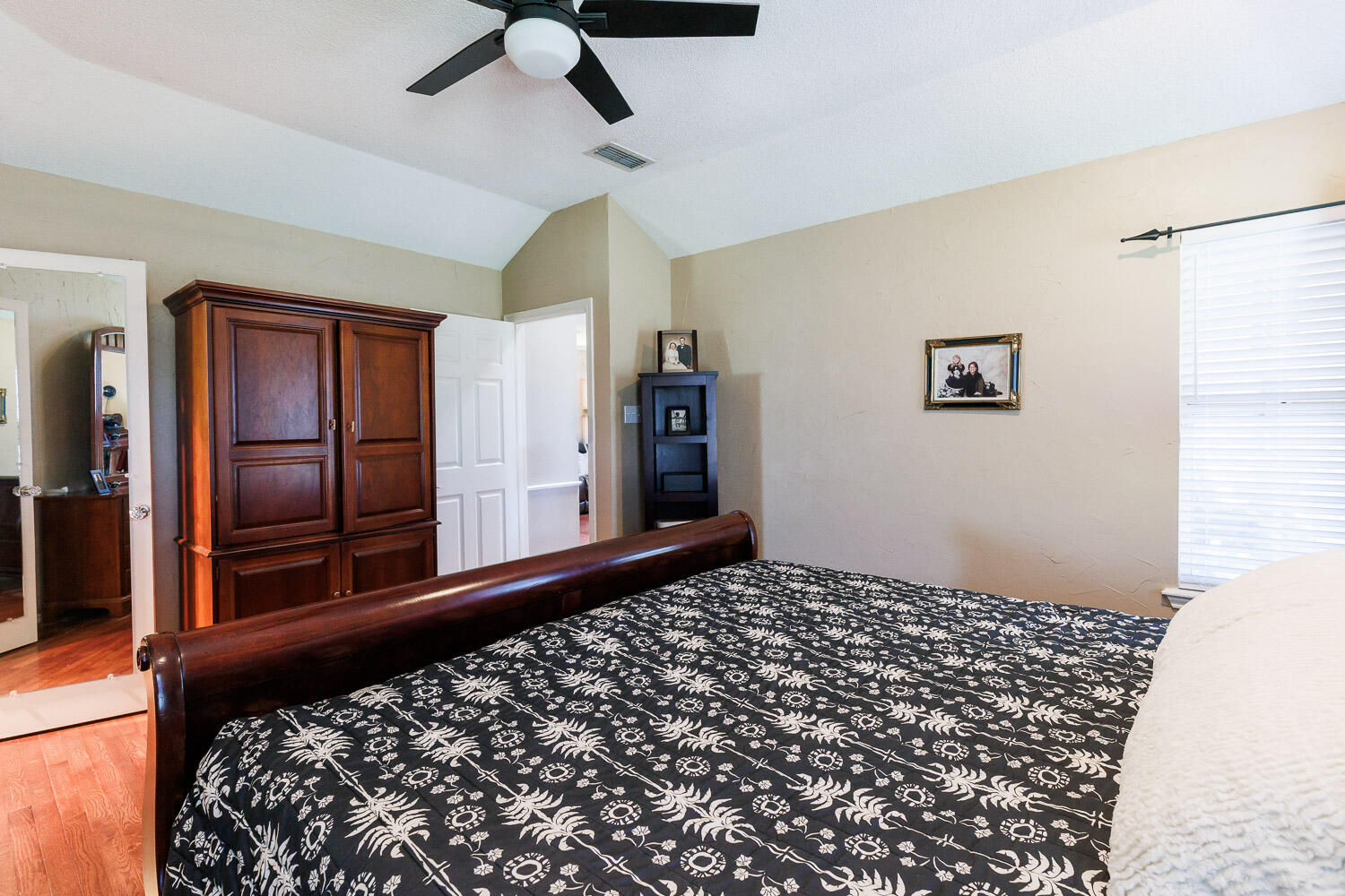 7323 74th Street Lubbock, TX 79424 - Photo 28 of 62 Primary Bedroom