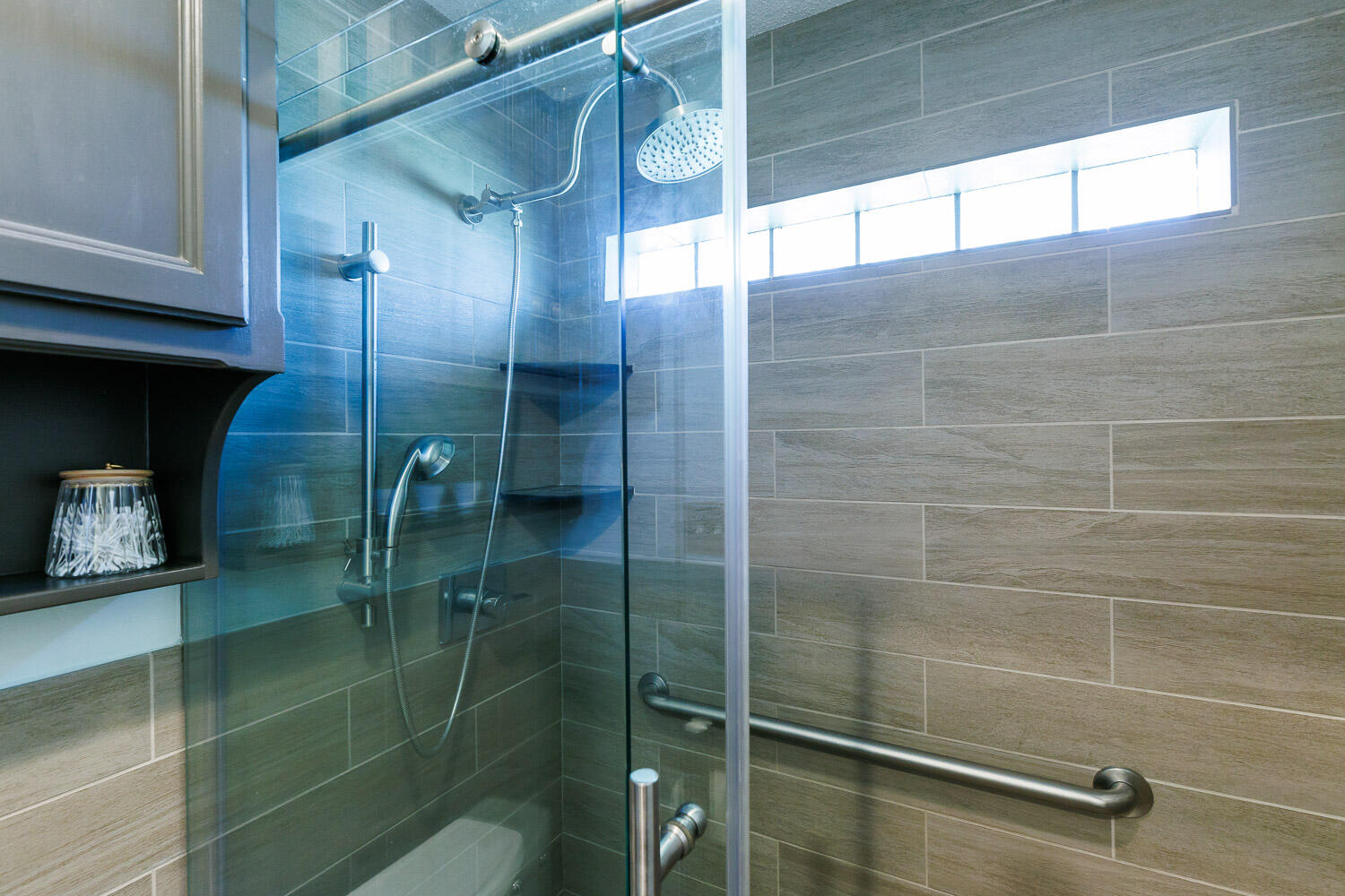 7323 74th Street Lubbock, TX 79424 - Photo 45 of 62 Second Bathroom