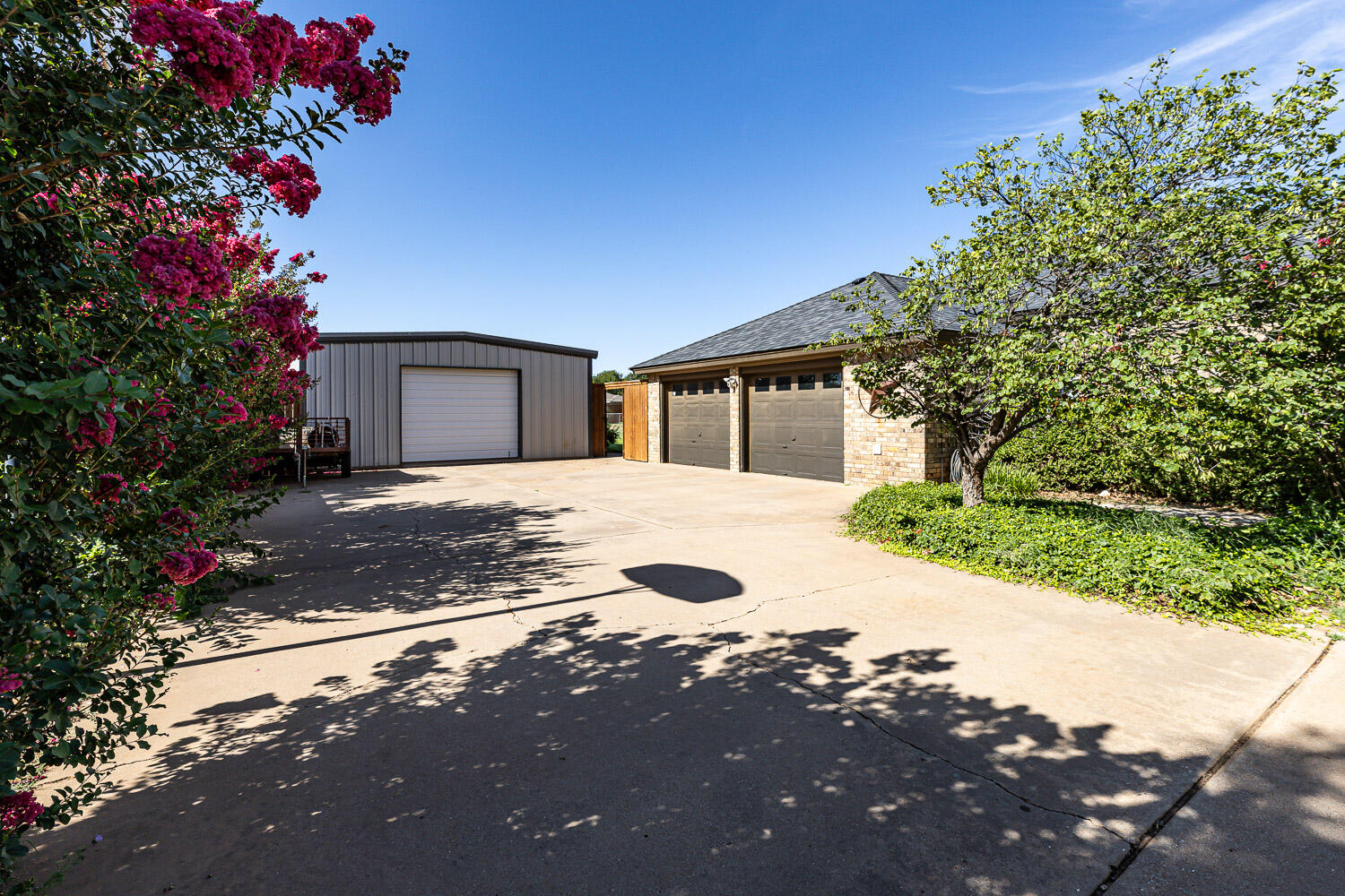 7323 74th Street Lubbock, TX 79424 - Photo 61 of 62 Garage