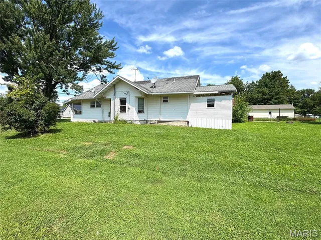 $59,000 | 306 Mc Kinley Avenue, Ewing, MO 63440
