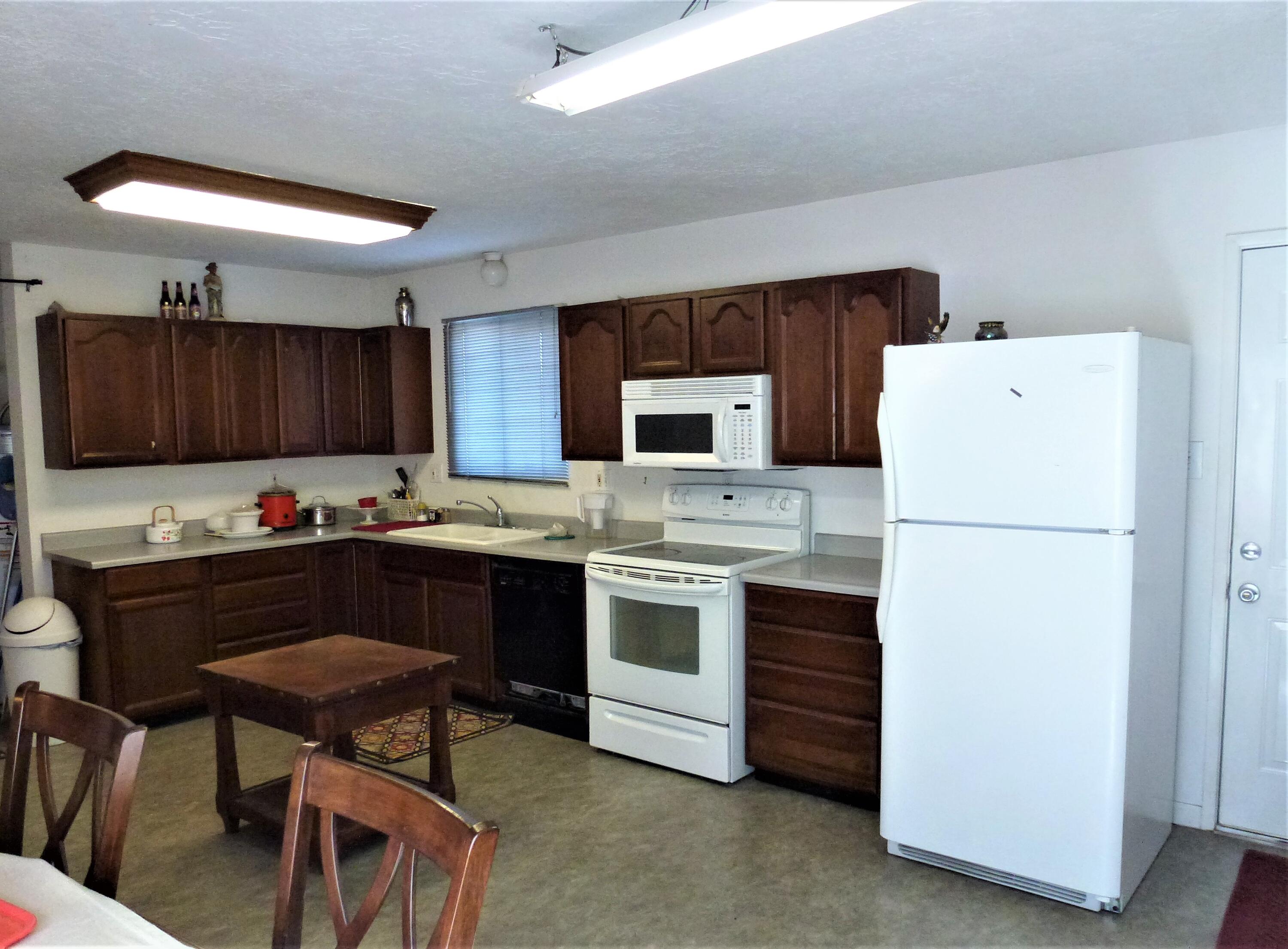 402 Punkin Center Road Bieber, CA 96009 - Photo 2 of 20 Kitchen