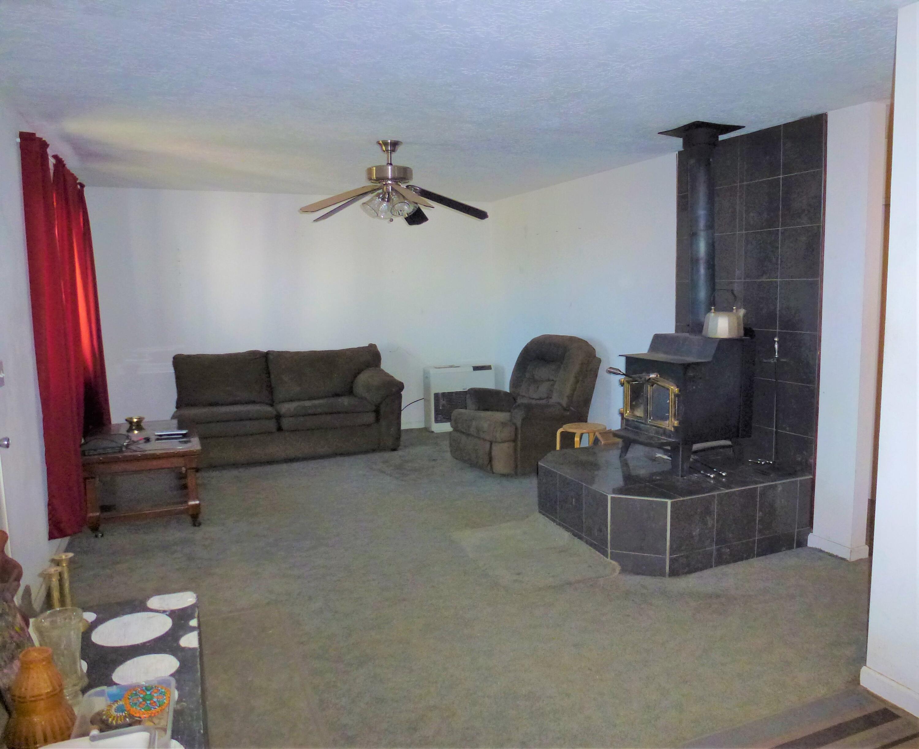 402 Punkin Center Road Bieber, CA 96009 - Photo 7 of 20 Living room