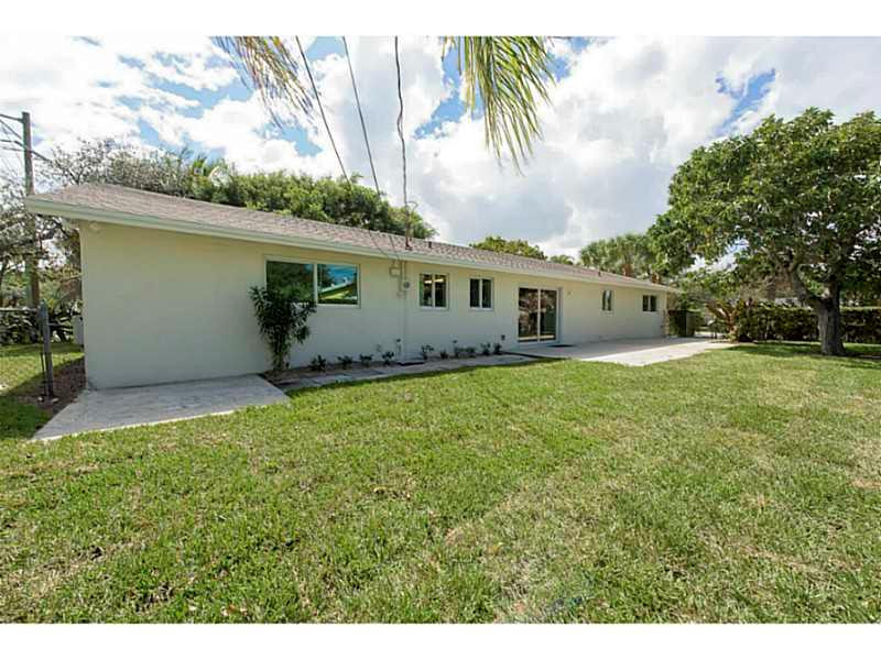 1 West Riverside Drive Jupiter, FL 33469 - Photo 23 of 30 Exterior Back Other.