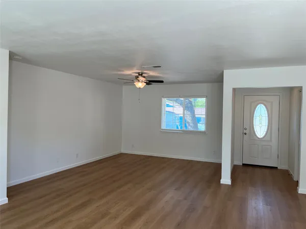 $2,300 | 1502 Stokes Street, San Marcos, TX 78666