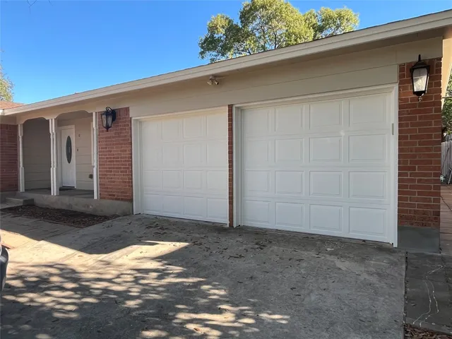 $2,300 | 1502 Stokes Street, San Marcos, TX 78666