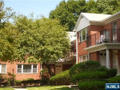$2,200 | 69 Chester Place, Unit 5A, Englewood, NJ 07631