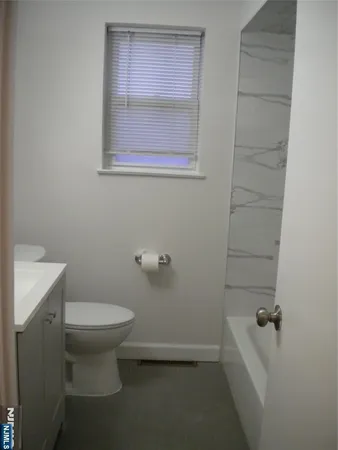 $2,200 | 69 Chester Place, Unit 5A, Englewood, NJ 07631