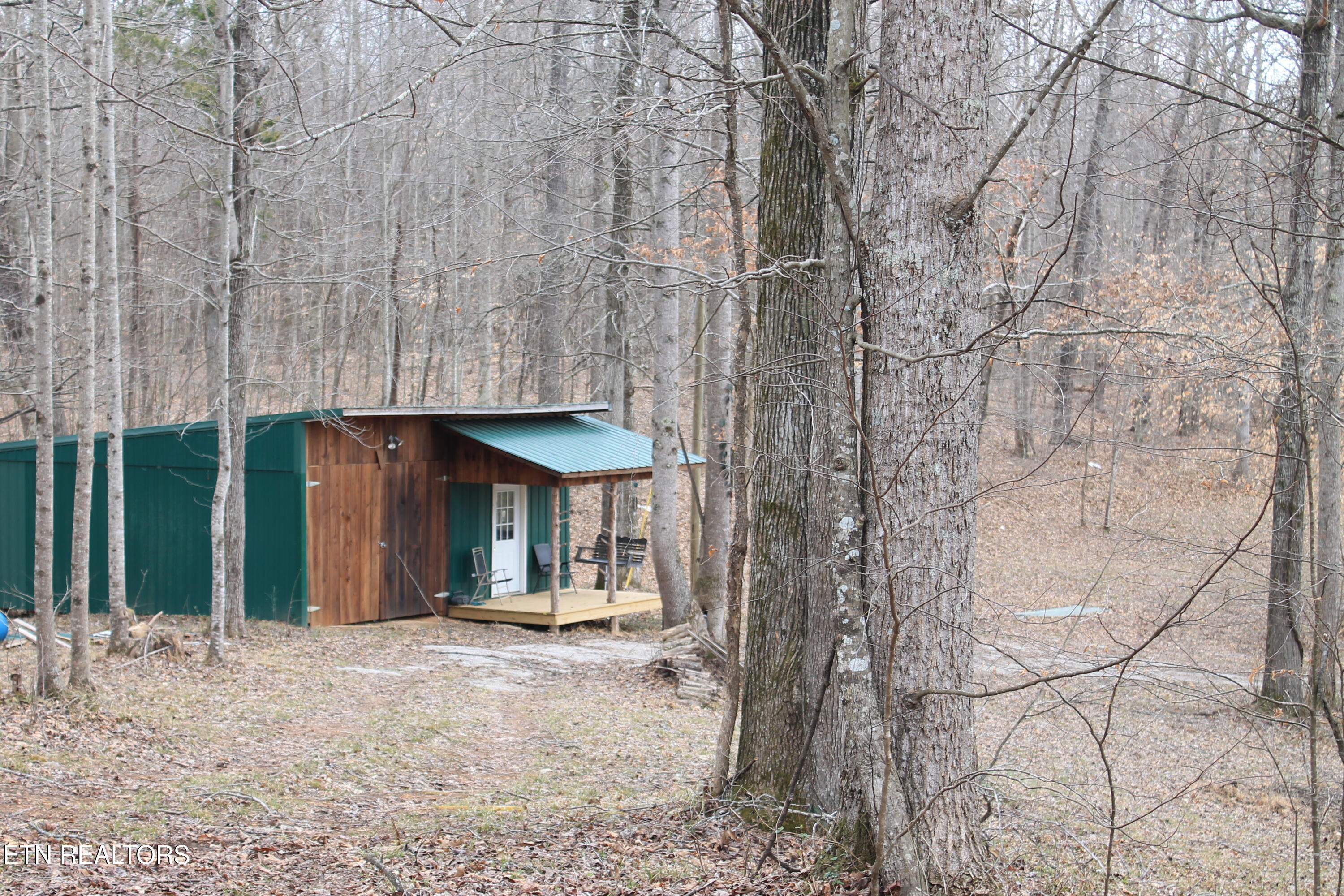 5001 Robbinstown Road Byrdstown, TN 38549 - Photo 9 of 20 IMG_7618