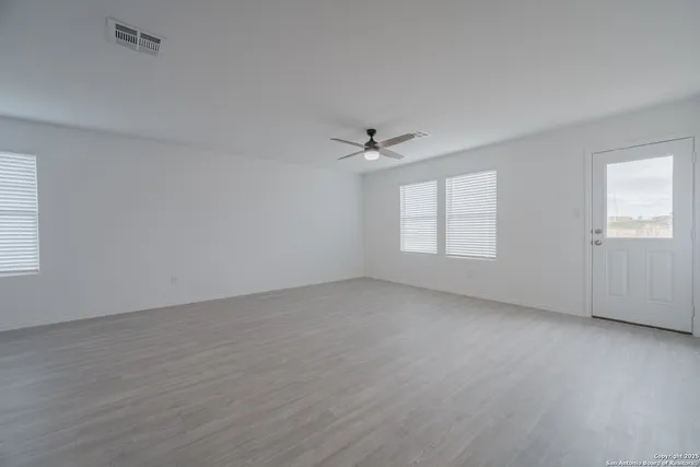 $1,800 | 2737 Green Finch, New Braunfels, TX 78130